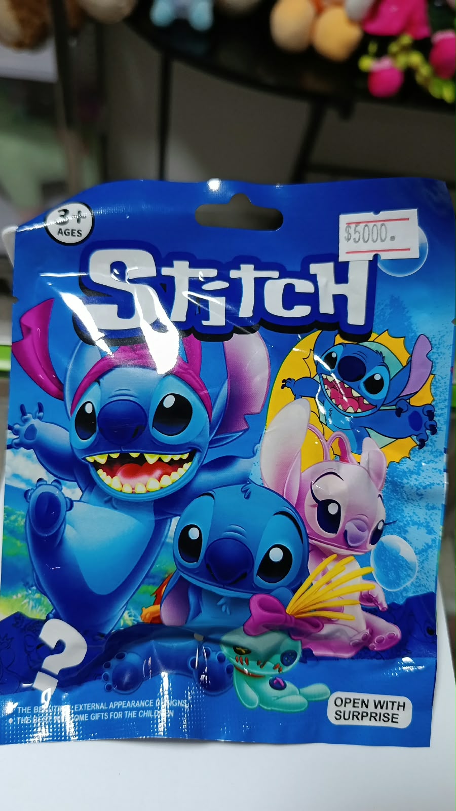 MUÑECO CON SORPRESA STITCH