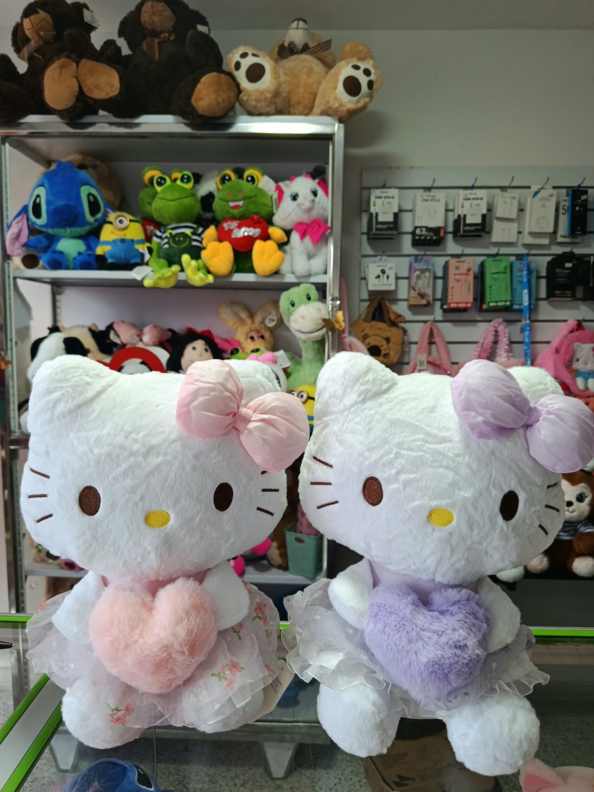 PELUCHE HELLO KITTY CORAZON 35CMS