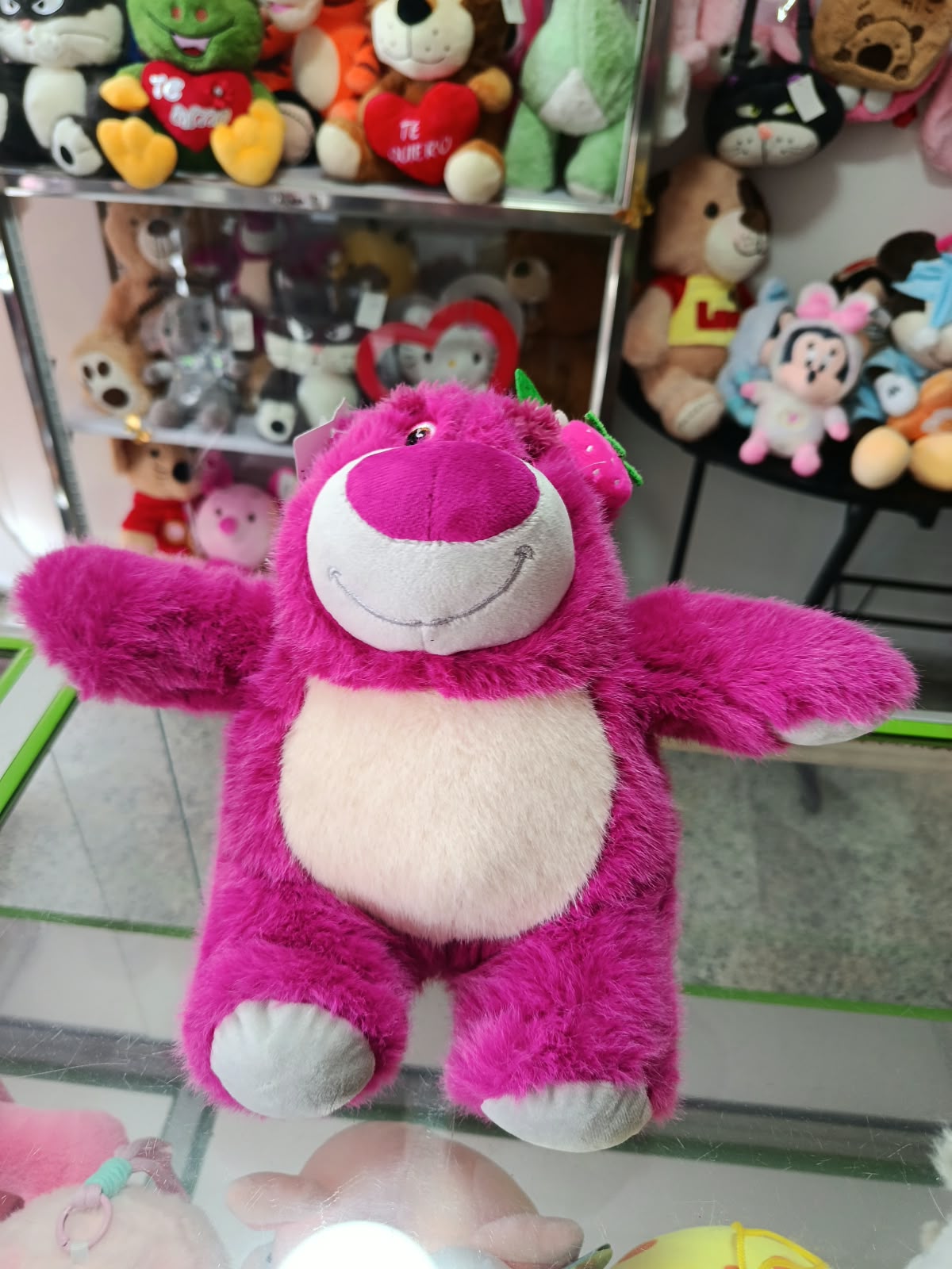 PELUCHE LOTSO SENTADO